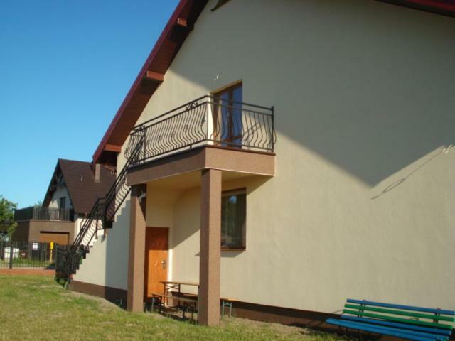 Pokoje Goscinne R10 Rewa Exterior photo