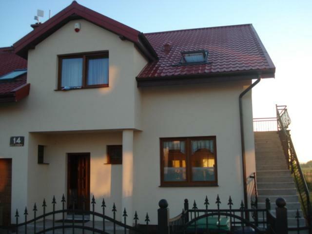 Pokoje Goscinne R10 Rewa Exterior photo